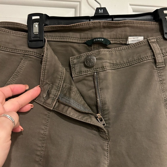 J.Crew city fit comfortable size 10 tan cargo style pants - 6 pockets. - Picture 15 of 15